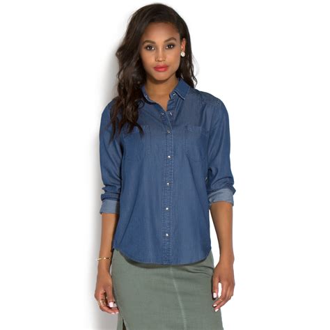 chambray denim shirt women.